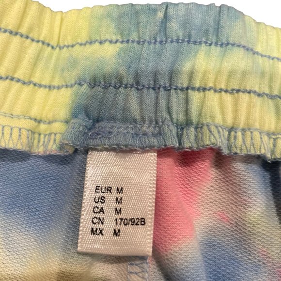 Lounge Short & Crop Top Set - Picture 10 of 11